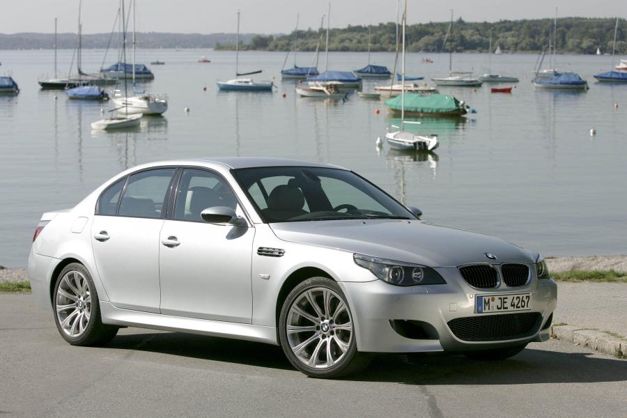  BMW M5 (E60) 2004 года  (WW) (фото 13 из 98)